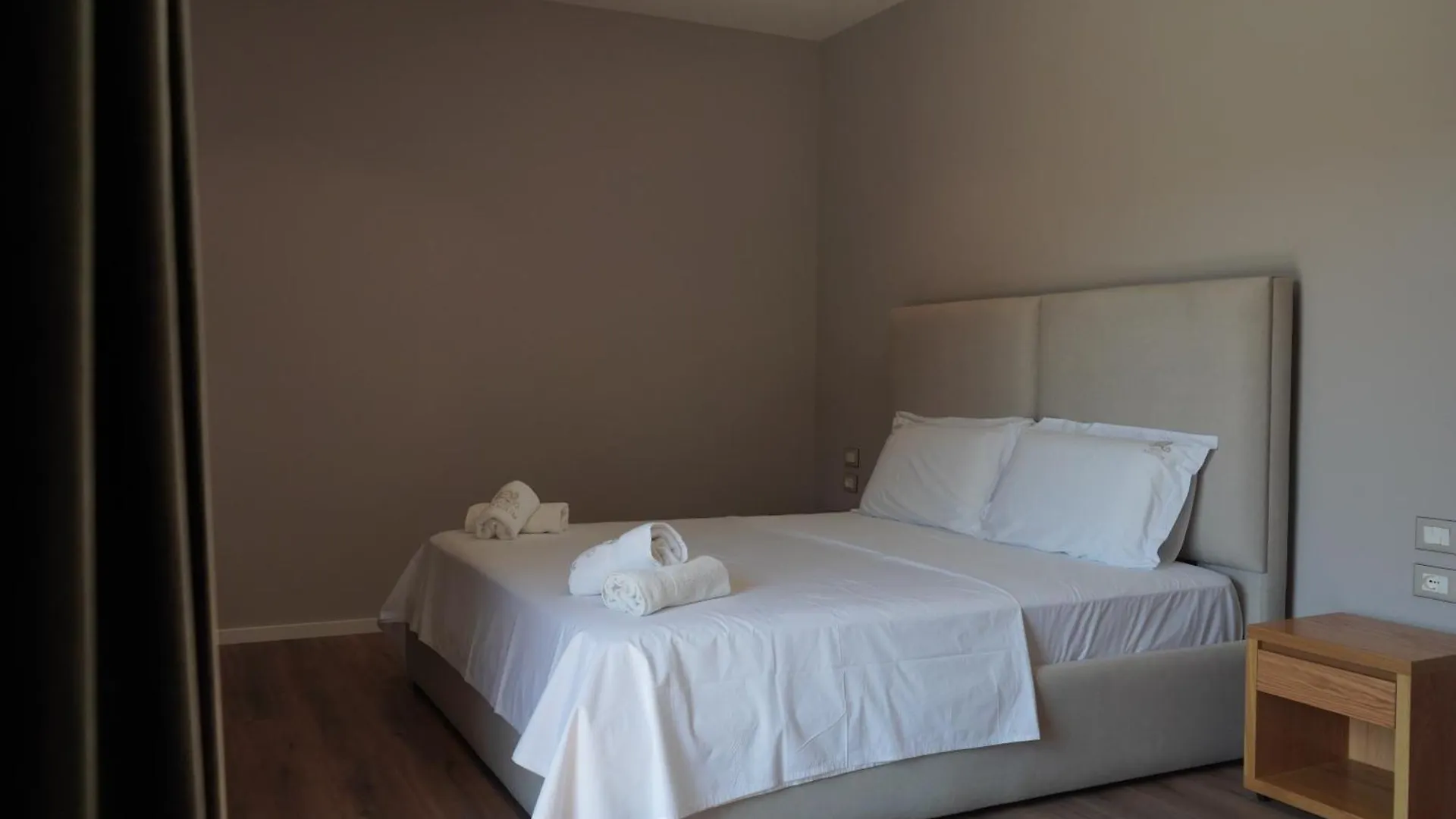 Hotel Platinium Dhërmi 阿尔巴尼亚