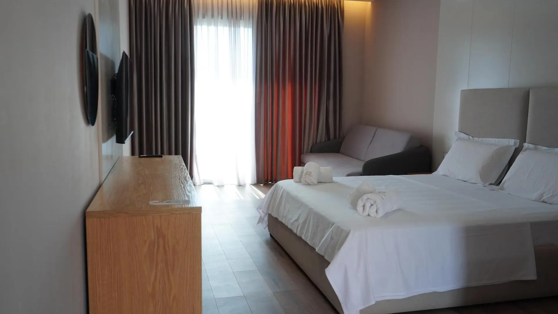 Hotel Platinium Dhërmi