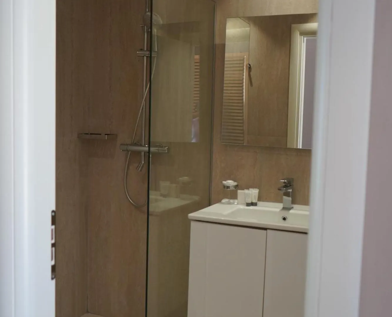 Hotel Platinium Dhërmi